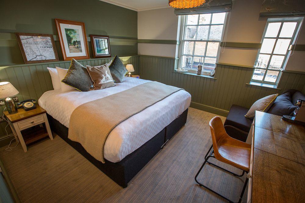 The Windmill On The Common Hotel London Kültér fotó